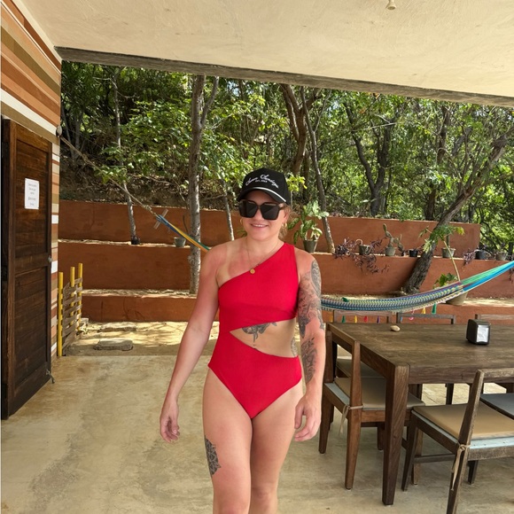 Red One-Shoulder Swimsuit - Picture 2 of 3